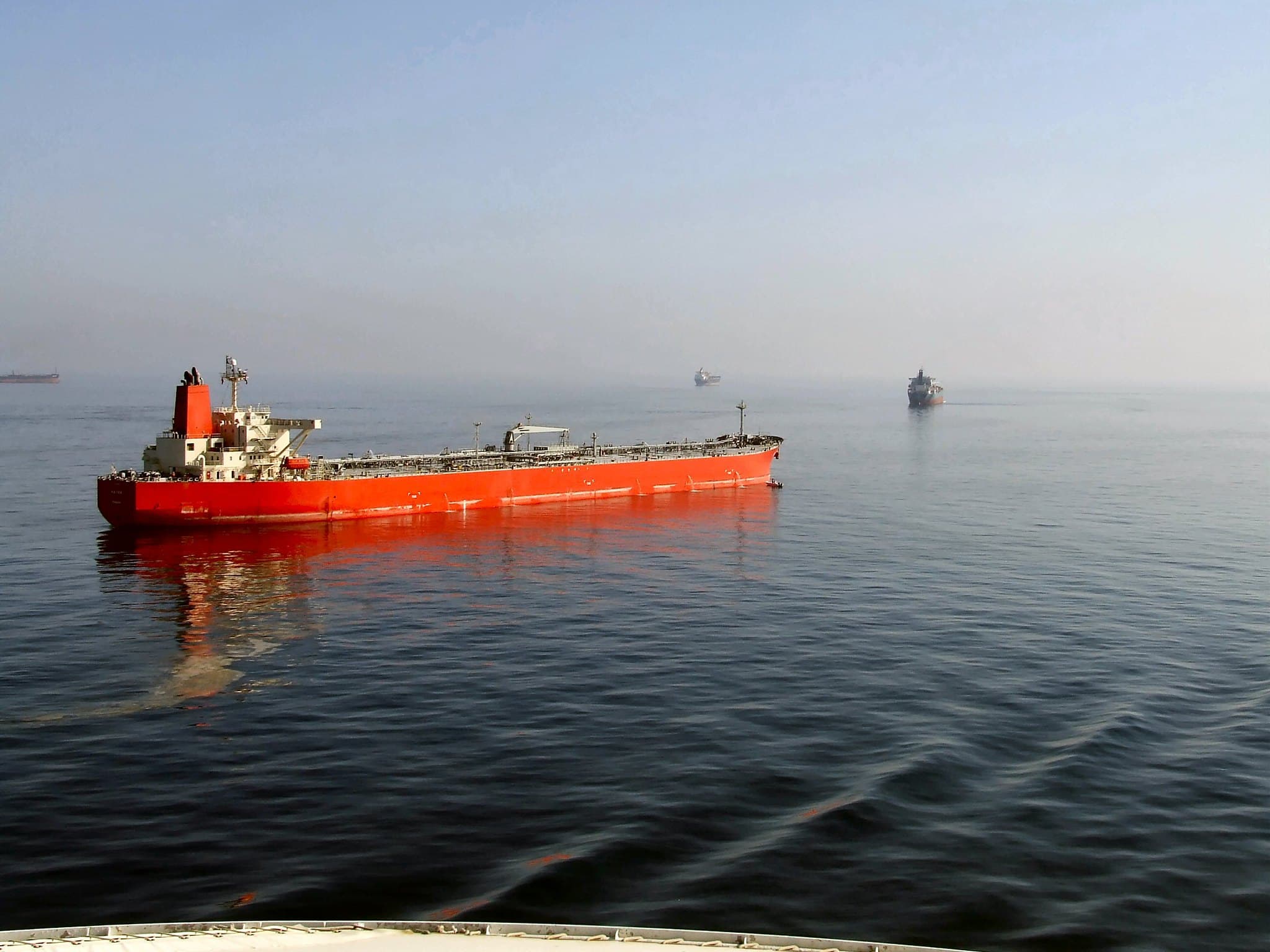 Geopolitical Risk Premium Hardens, Yields Climb as Hormuz Transit Signals Inflationary Tailwinds