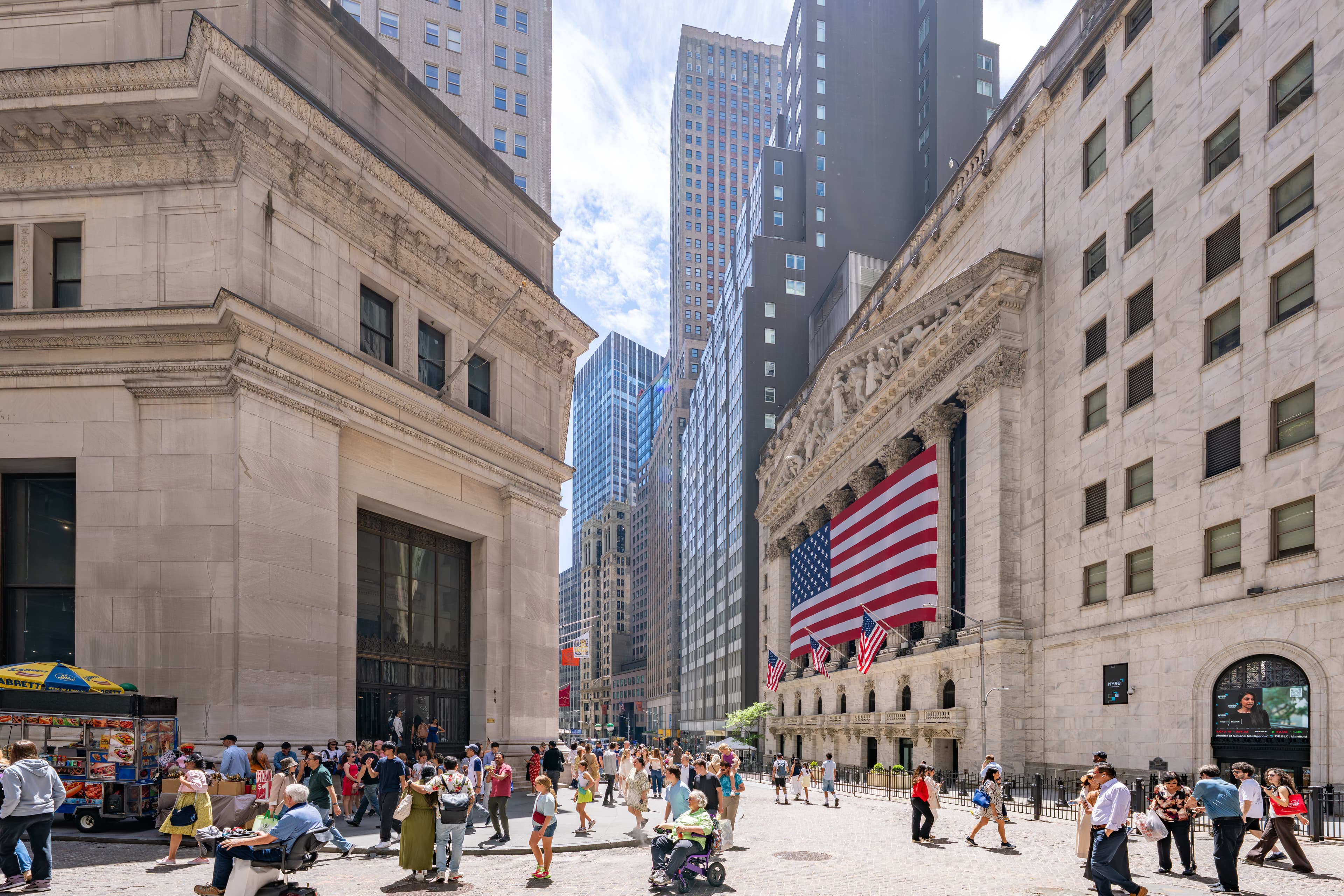 Duke Energy, Southern Lead Wall Street's Dividend Stock Push