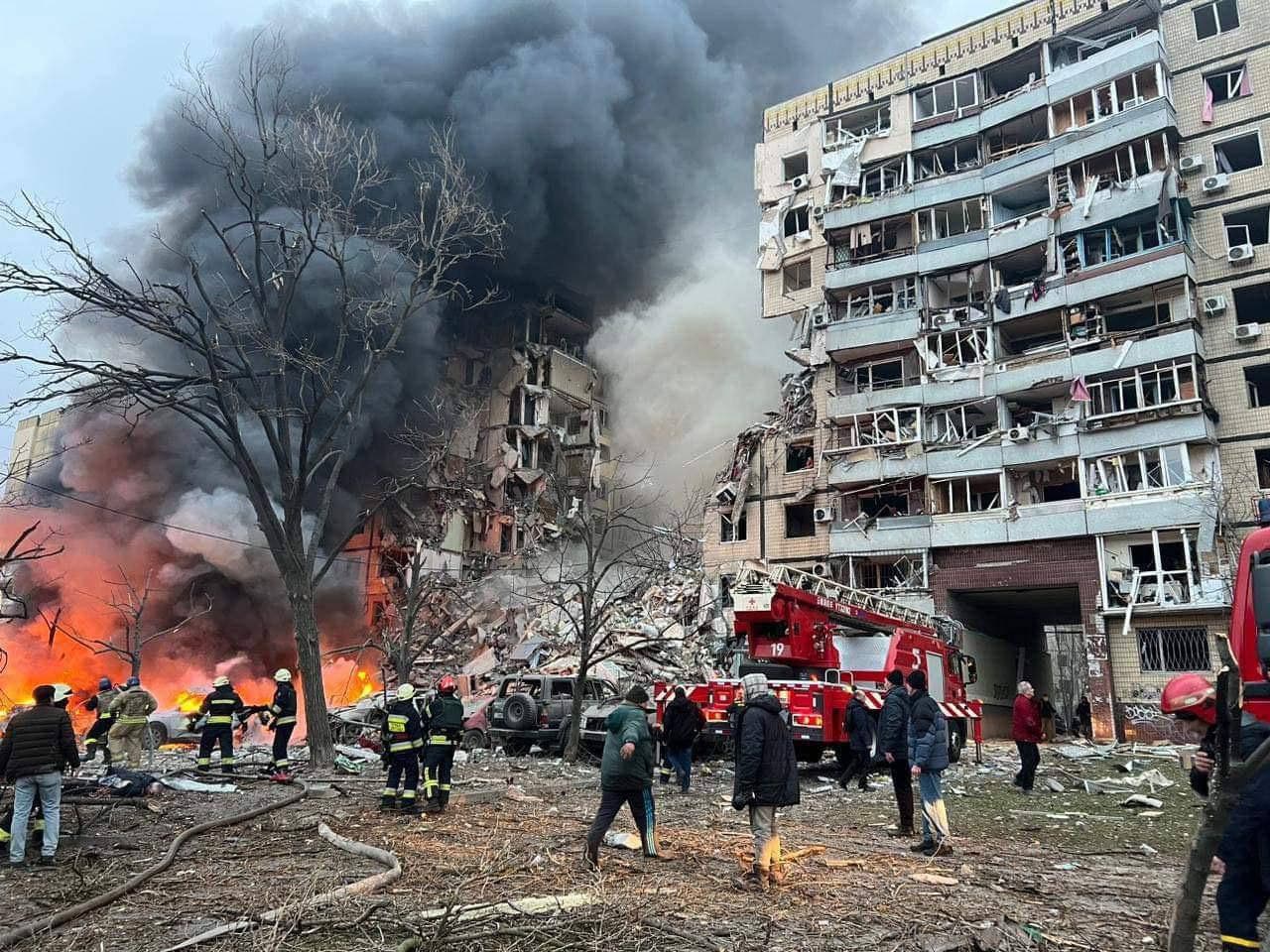 Raytheon Meets Zelensky Hours Before Russian Strike Kills 10 at Kyiv Arms Expo