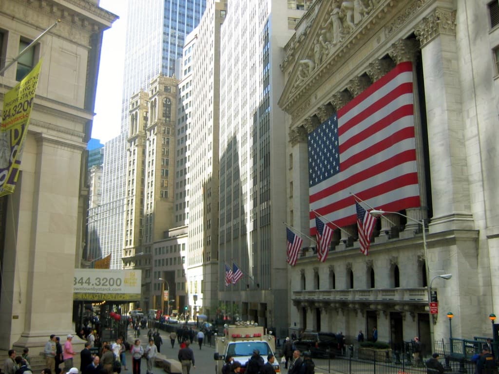 Franklin Templeton Tokenized Fund Hits $300M as Wall Street Builds Blockchain Infrastructure
